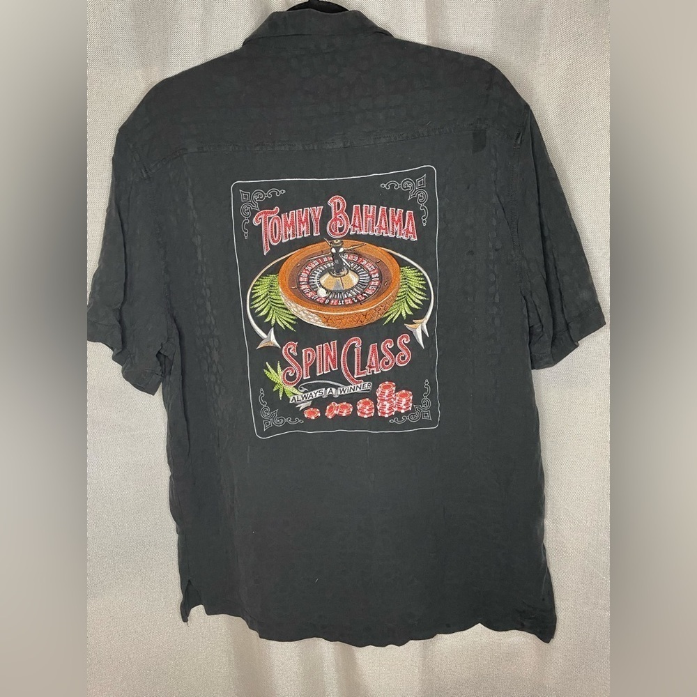 Tommy Bahama Camp Shirt Spin Class Roulette Embroidered Panelback Black Large‌‌‌